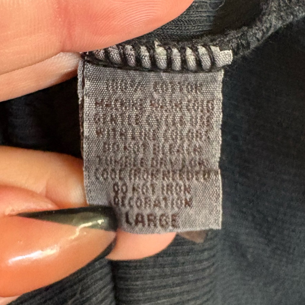 Y2K RARE Graphic Tank with Studs - Picture 7 of 7